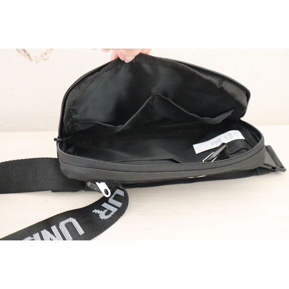 Under Armour 1378418-001 Unisex O/S Black/White UA Essential Crossbody Waist Bag - Picture 10 of 16